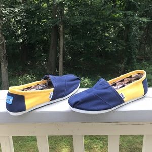 Toms shoes Canvas Classics